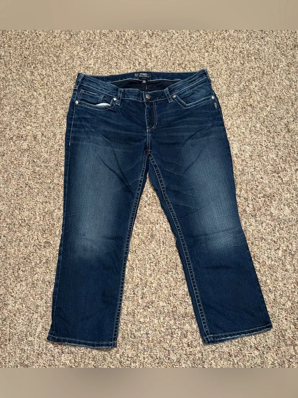 Women's silver jeans suki Capri size 18 Dark Blue capris